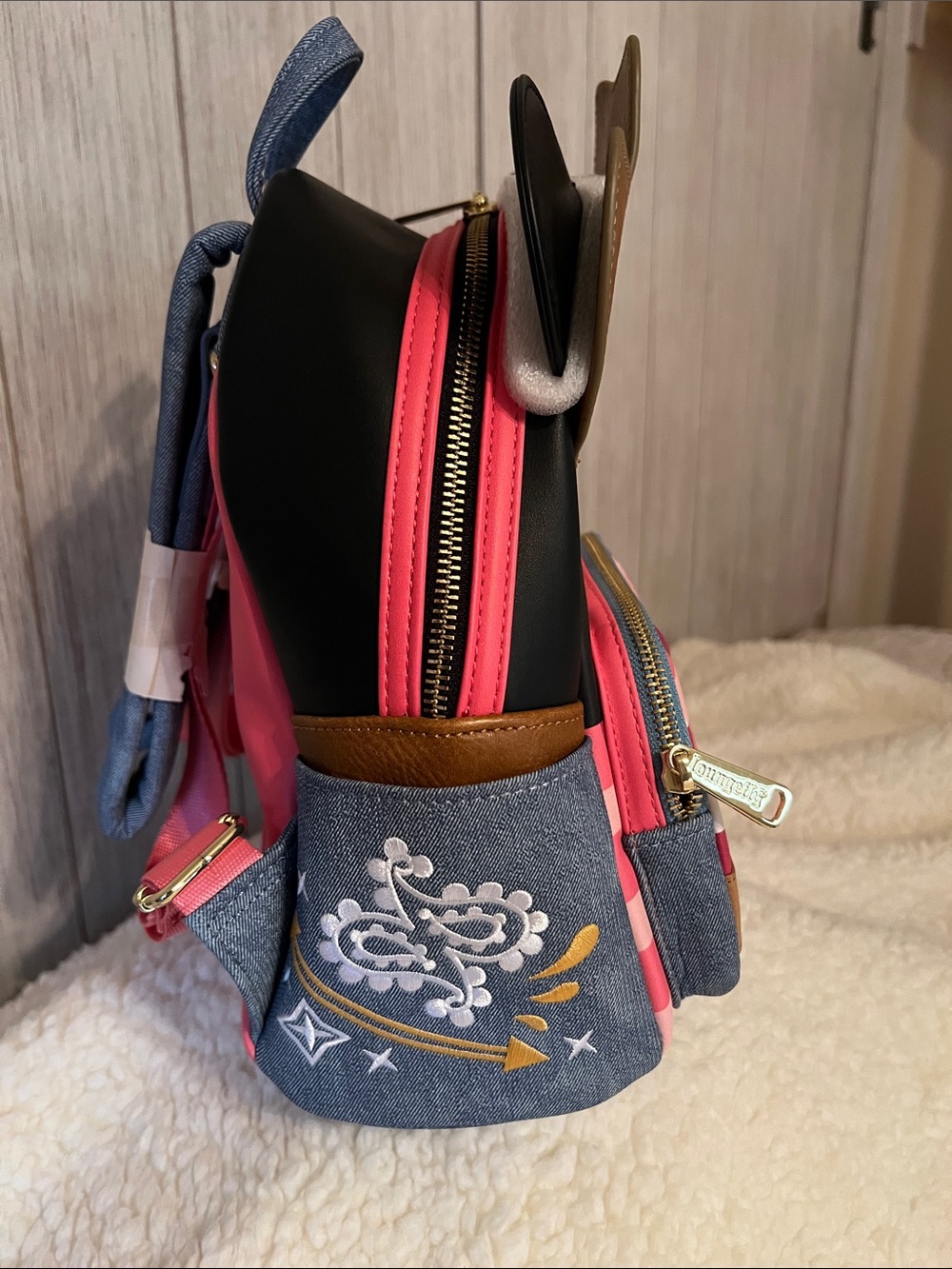 Disney Loungefly Mickey Cowboy Bag NWT - Picture 5 of 8